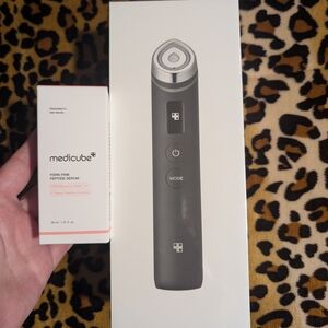 Medicube Black Skincare Tool